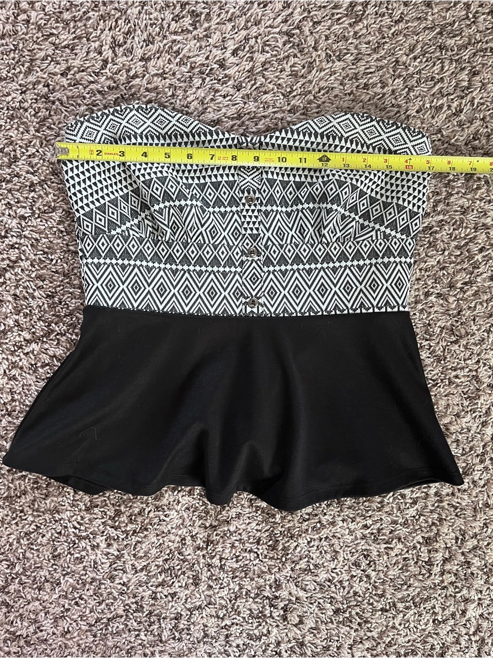 Studio Y Maurices Black White Tribal Geometric Strapless Peplum Top Large NWT - Picture 4 of 5